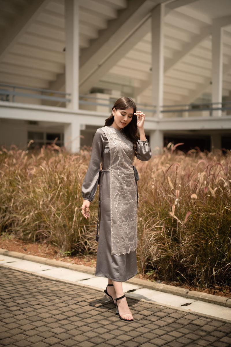 Luna Lace Dress