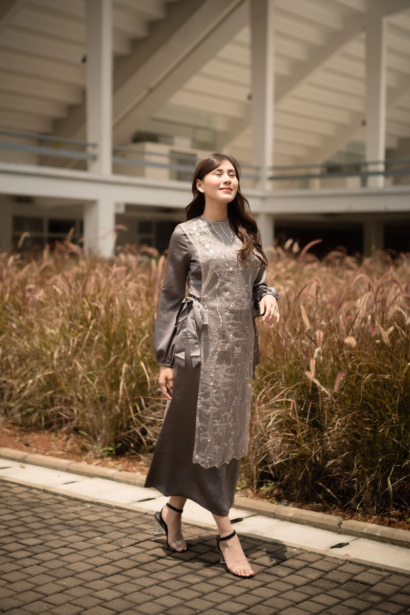 Luna Lace Dress