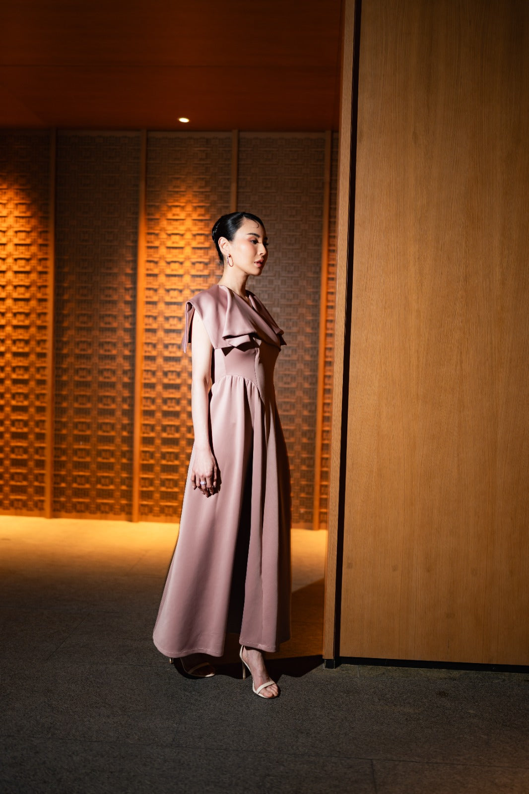 Emily Dress Rose Taupe