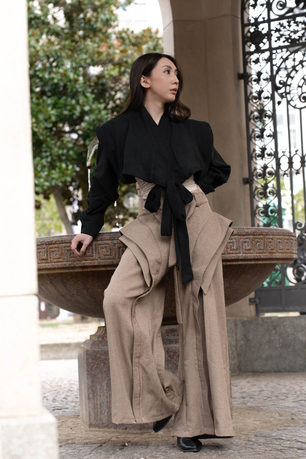 Yona Outer Black
